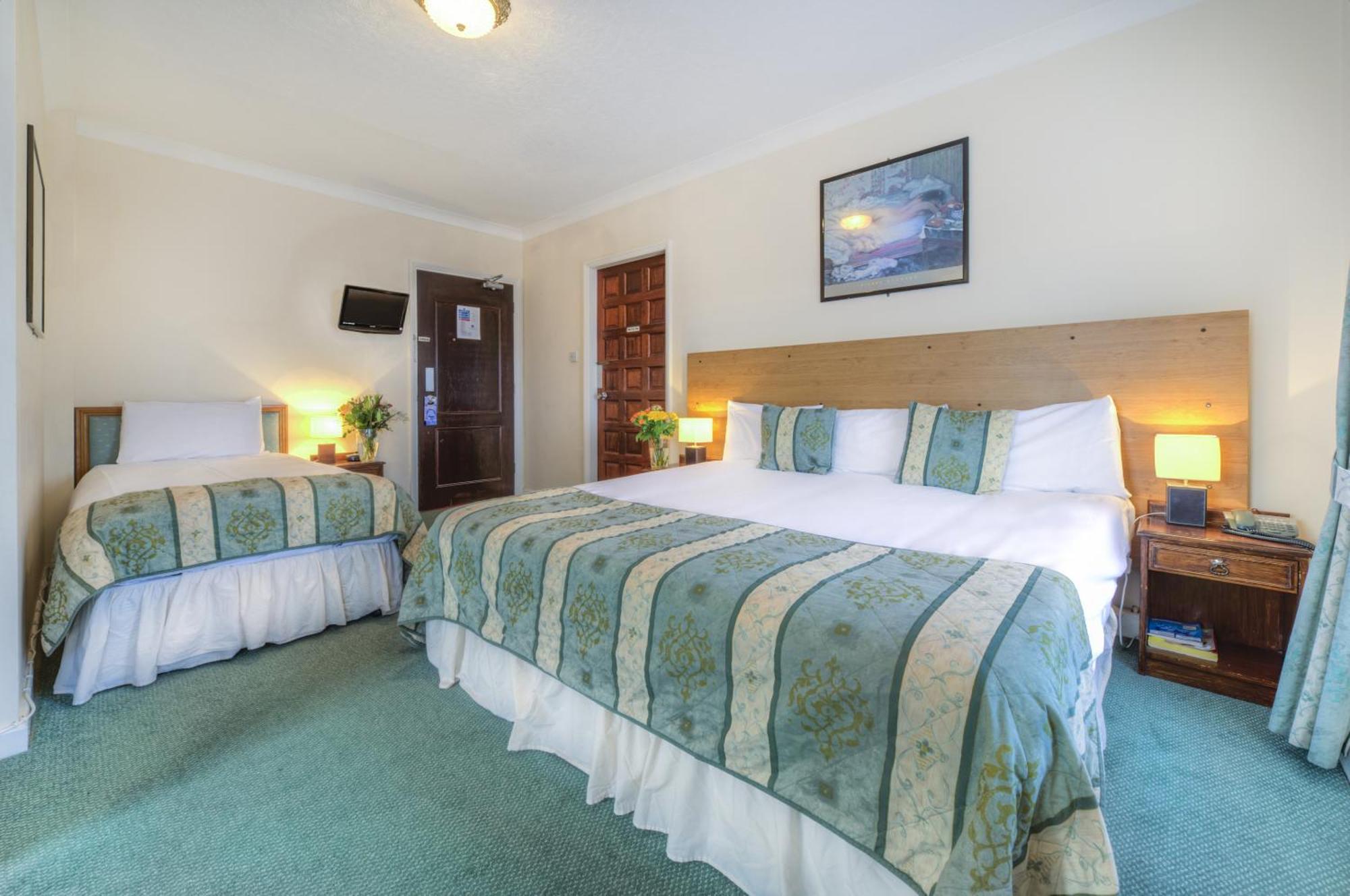 The Dolphin Hotel Great Yarmouth Room photo